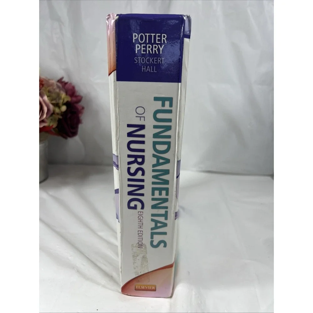 Elsevier Nursing Textbook Fundamentals Of Nursing‎ Eighth Edition 1358 Pages